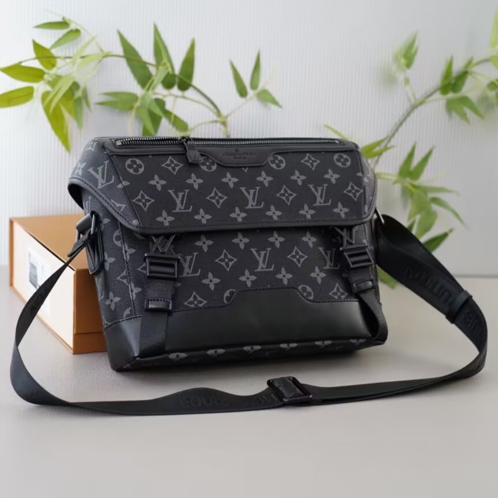 Louis Vuitton Messenger Voyager Monogram Eclipse Bag Black 28Cm