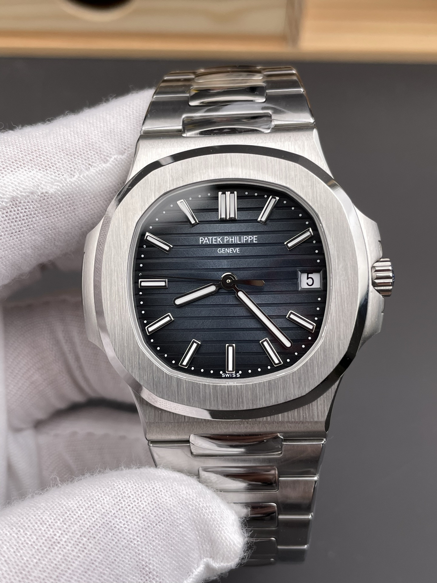 Nautilus 5711 Blue Dial