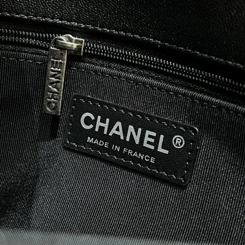 CHANEL Le Boy Large Black Silver