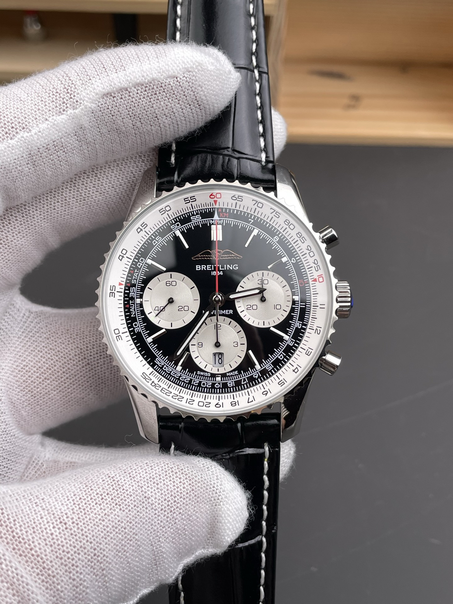 Navitimer B01 Black Dial