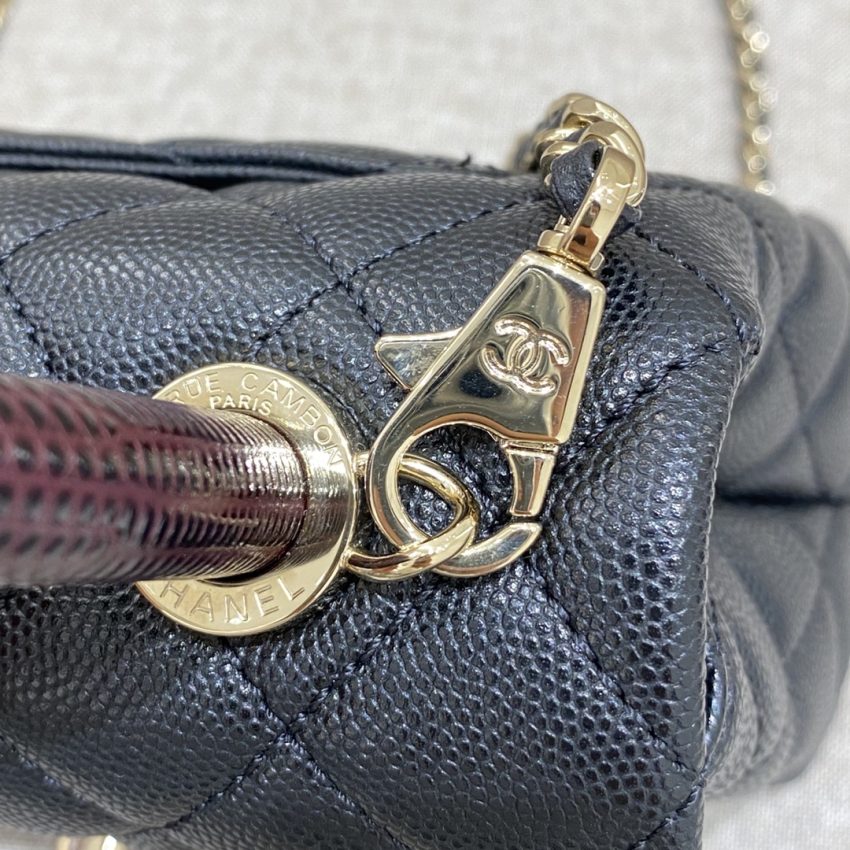 CHANEL 23P Coco Lizard Handle