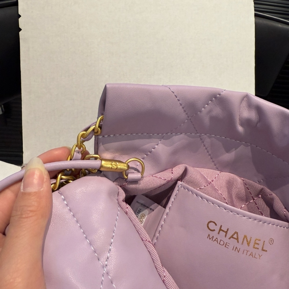 Chanel 22 Mini Handbag Purple 23Cm