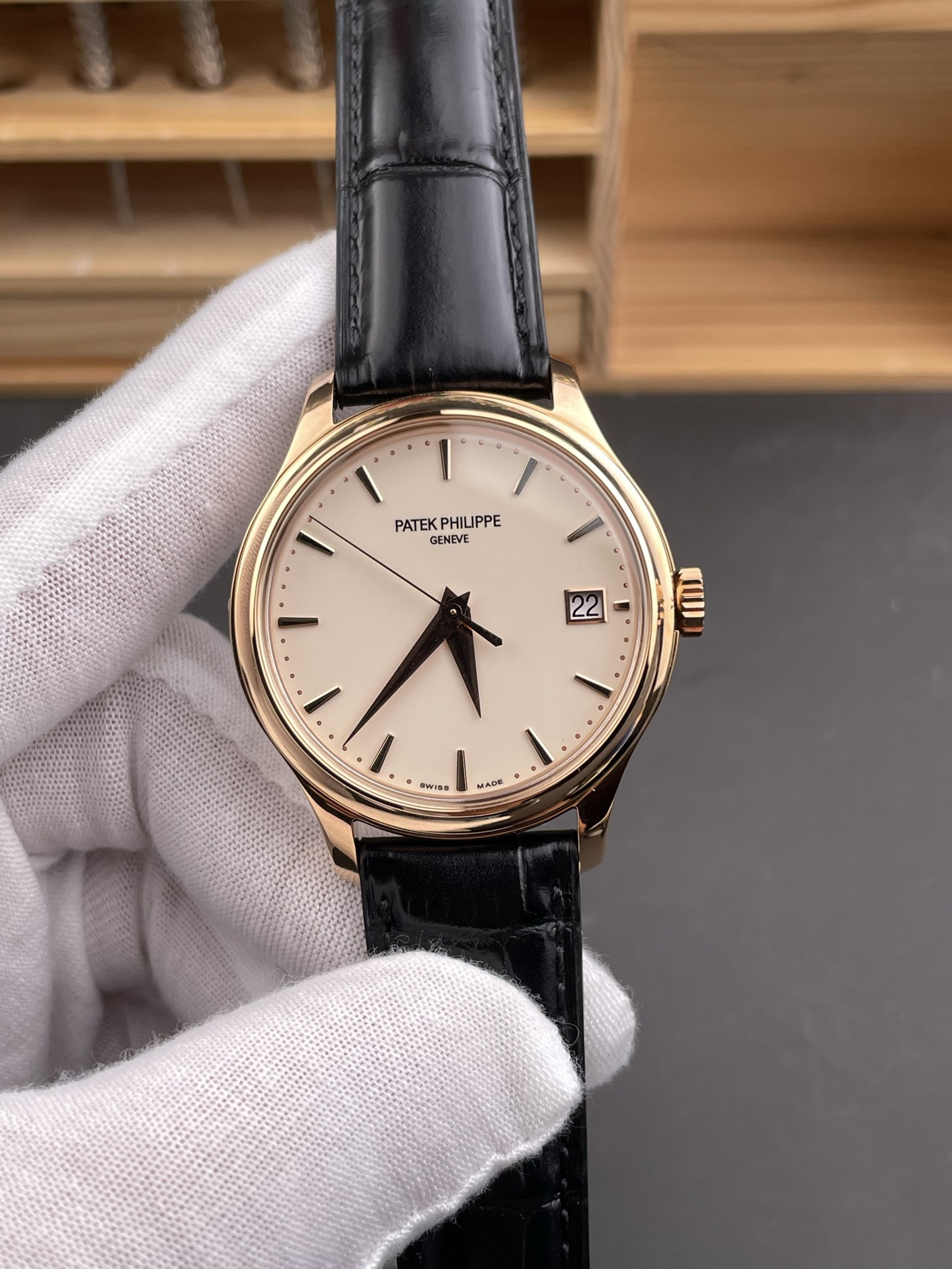 Patek Calatrava 5227R Officer Case Rose Gold