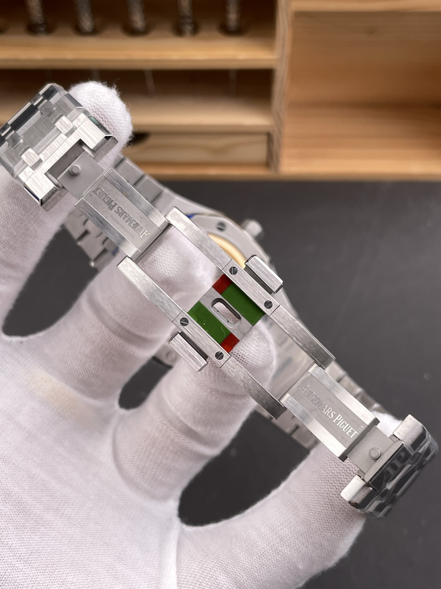 Royal Oak 15500 White Dial V2