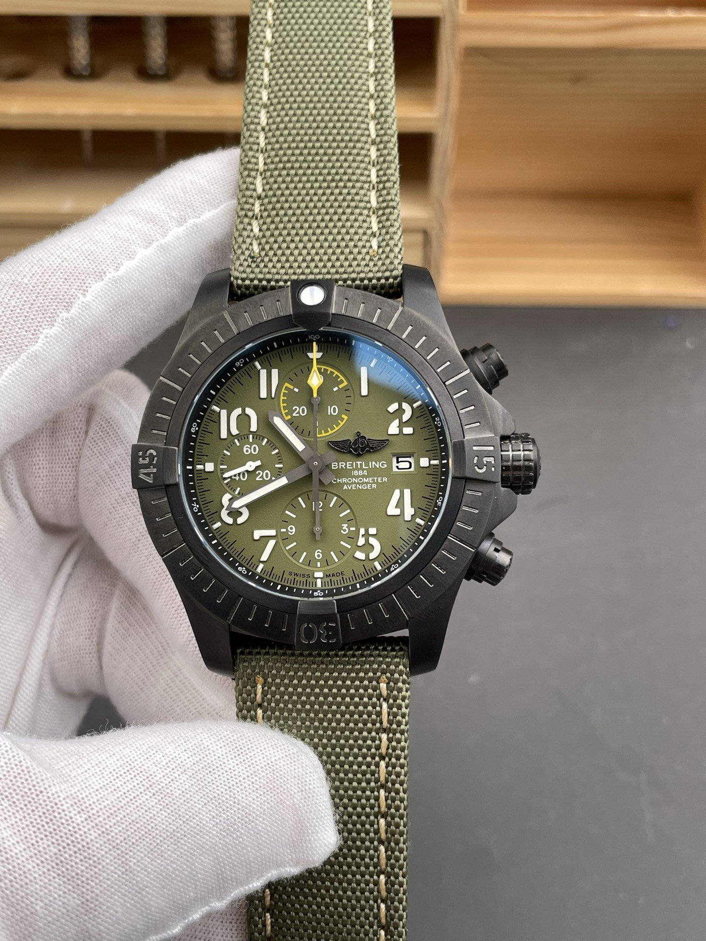 Avenger Night Mission 46mm