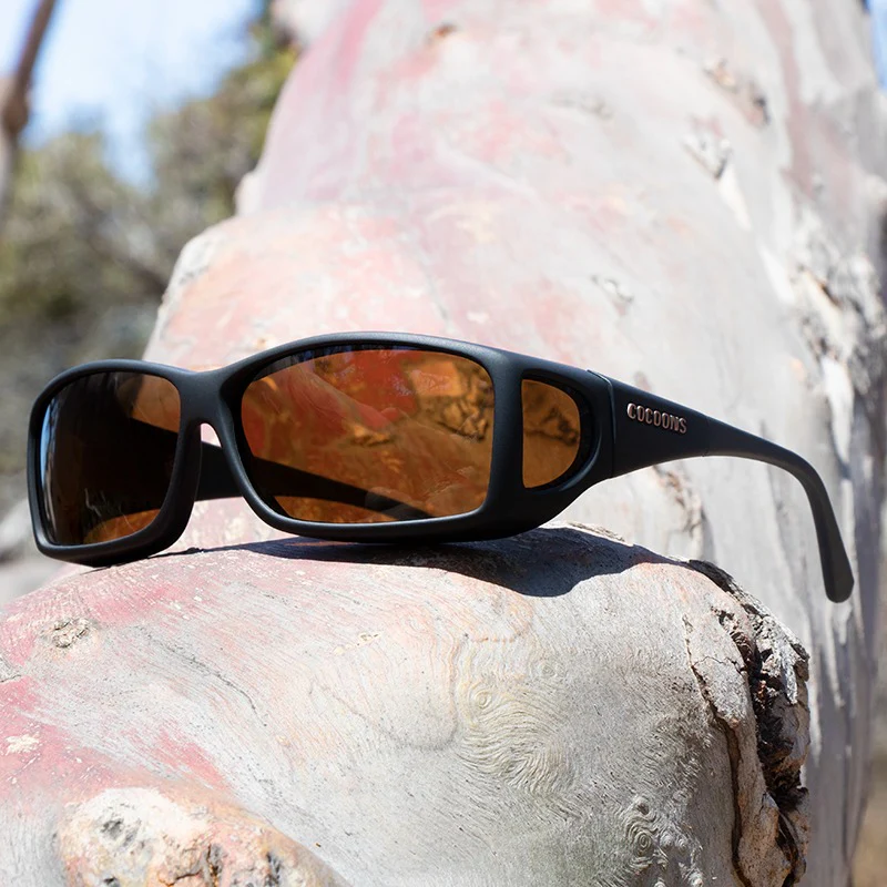 Black Wide Line Frame with Polarized Amber Lens
