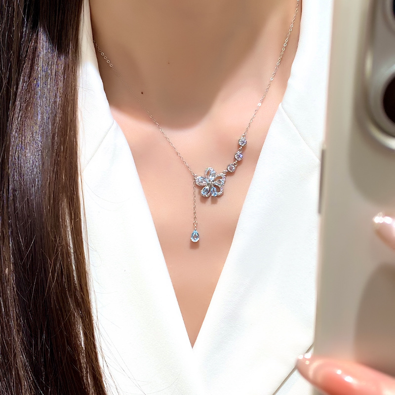 GemVibra Multi-Stone Flower Pendant Necklace in 925 Silver