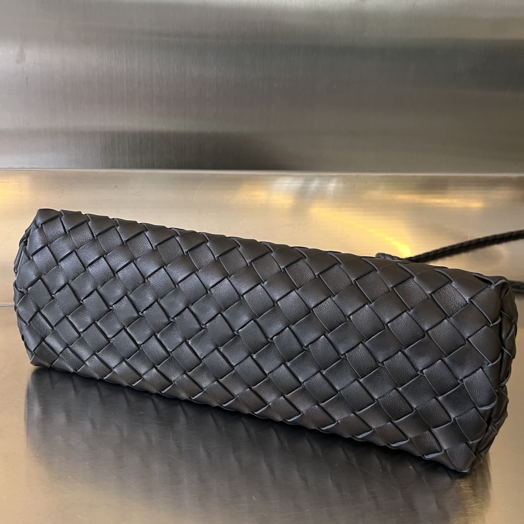 Bottega Veneta East West Andiamo Replica