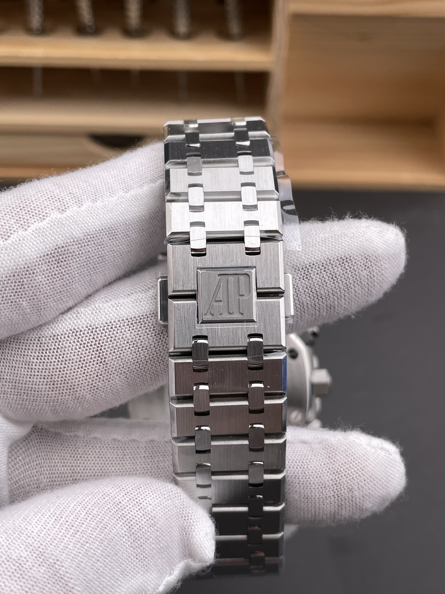 Royal Oak 26331 Blue Panda