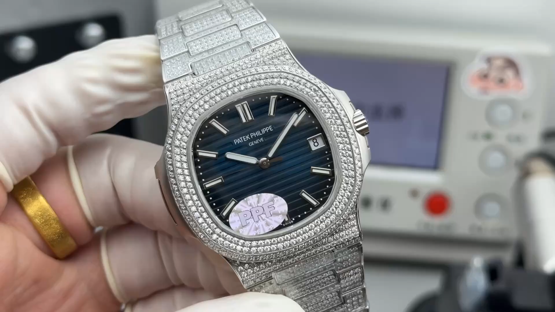 1:1 Clone Patek Philippe Nautilus 5711 Diamond Blue Dial Watch