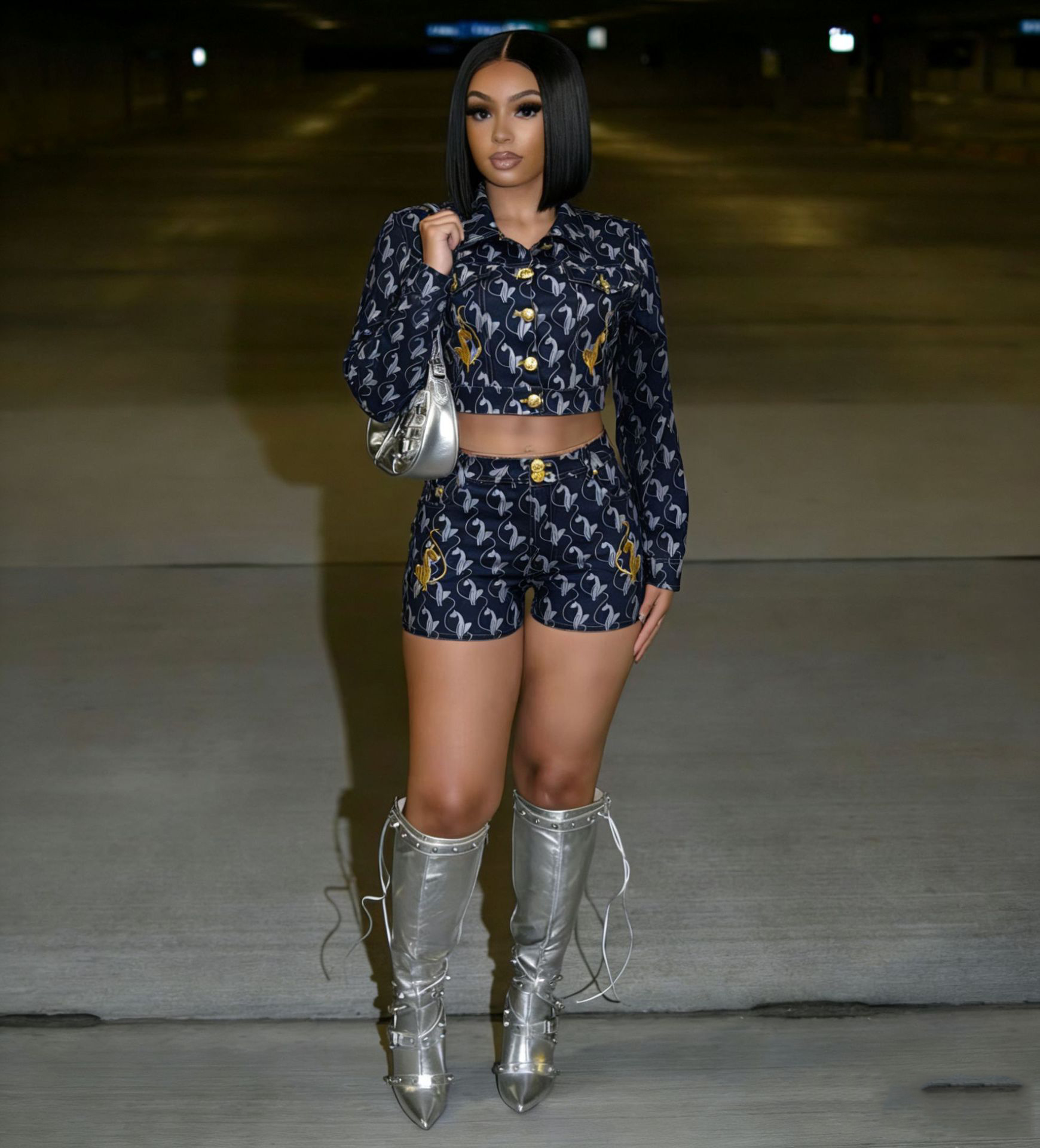 Fashion Printed and embroidered slim fit long-sleeved two piece shorts set