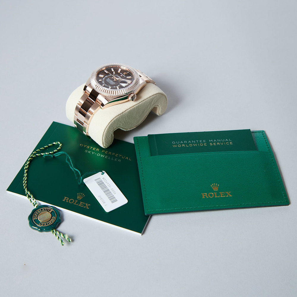 2025 NEW Rolex Sky-Dweller Oyster, 42 mm, yellow gold M336938-0008