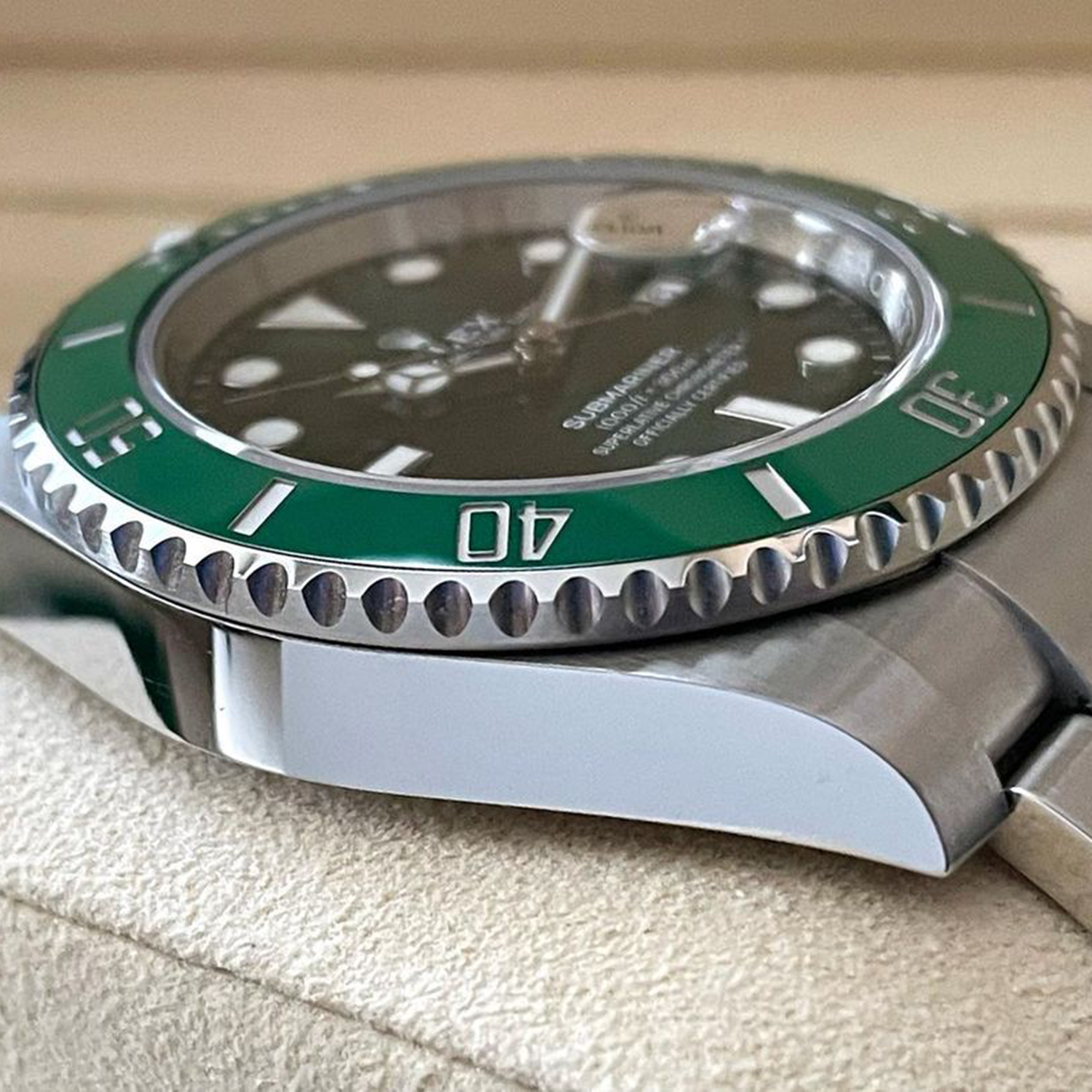 Rolex Submariner Date Hulk Green Dial Steel Mens Watch 116610LV Unworn