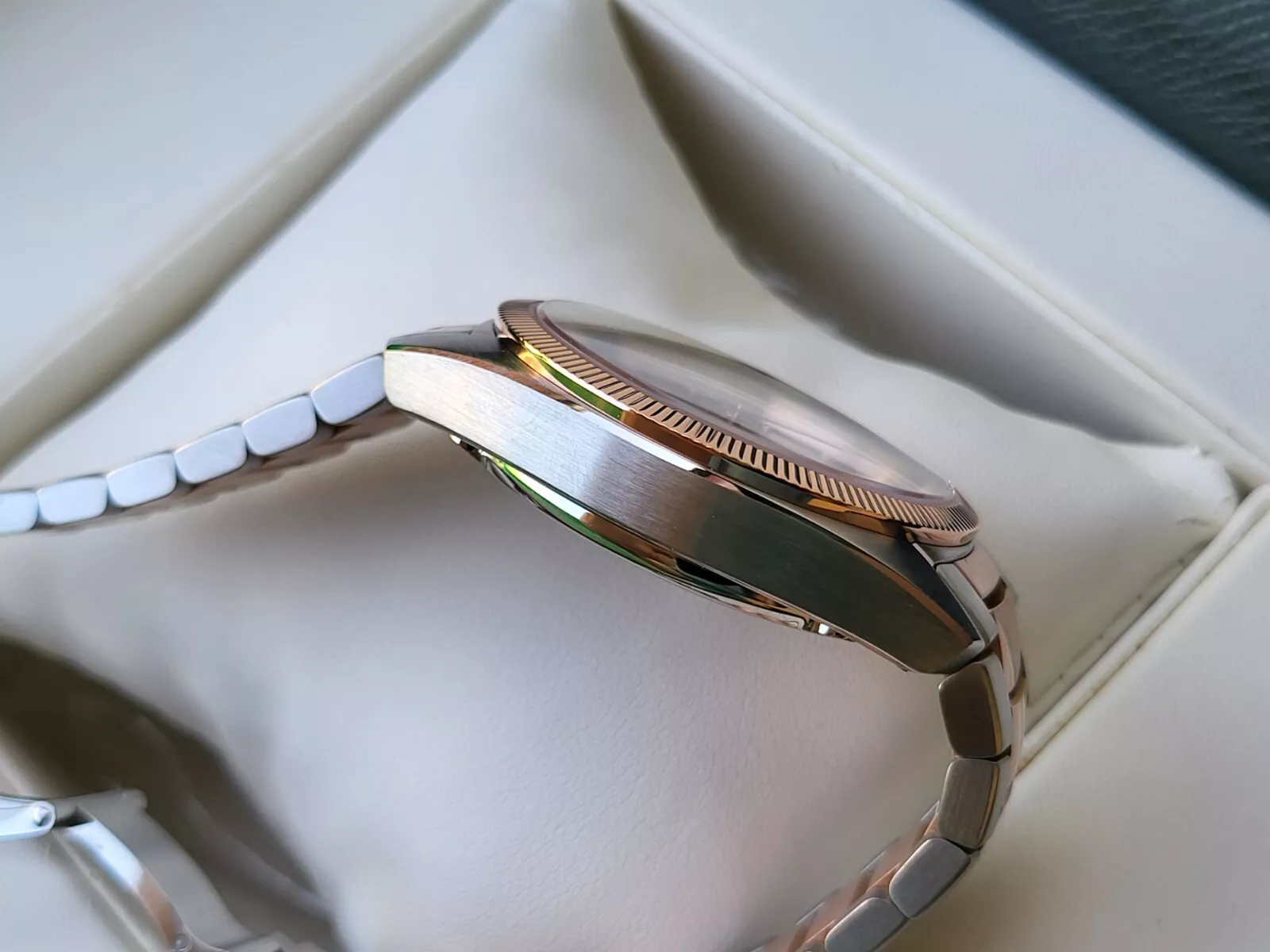 Omega Constellation Globemaster Co-Axial Master Chronometer