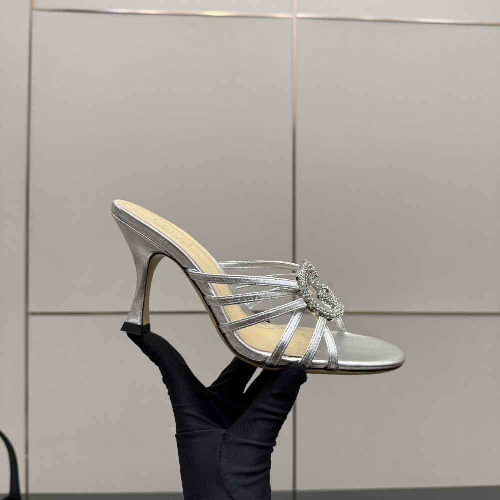 Gucci Women Slide Sandal With Crystal Interlocking G Silver 852663 0Mw00 8106