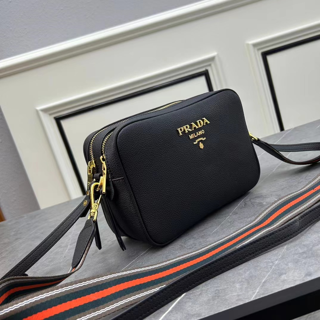 Prada Camera Shoulder Bag 23Cm