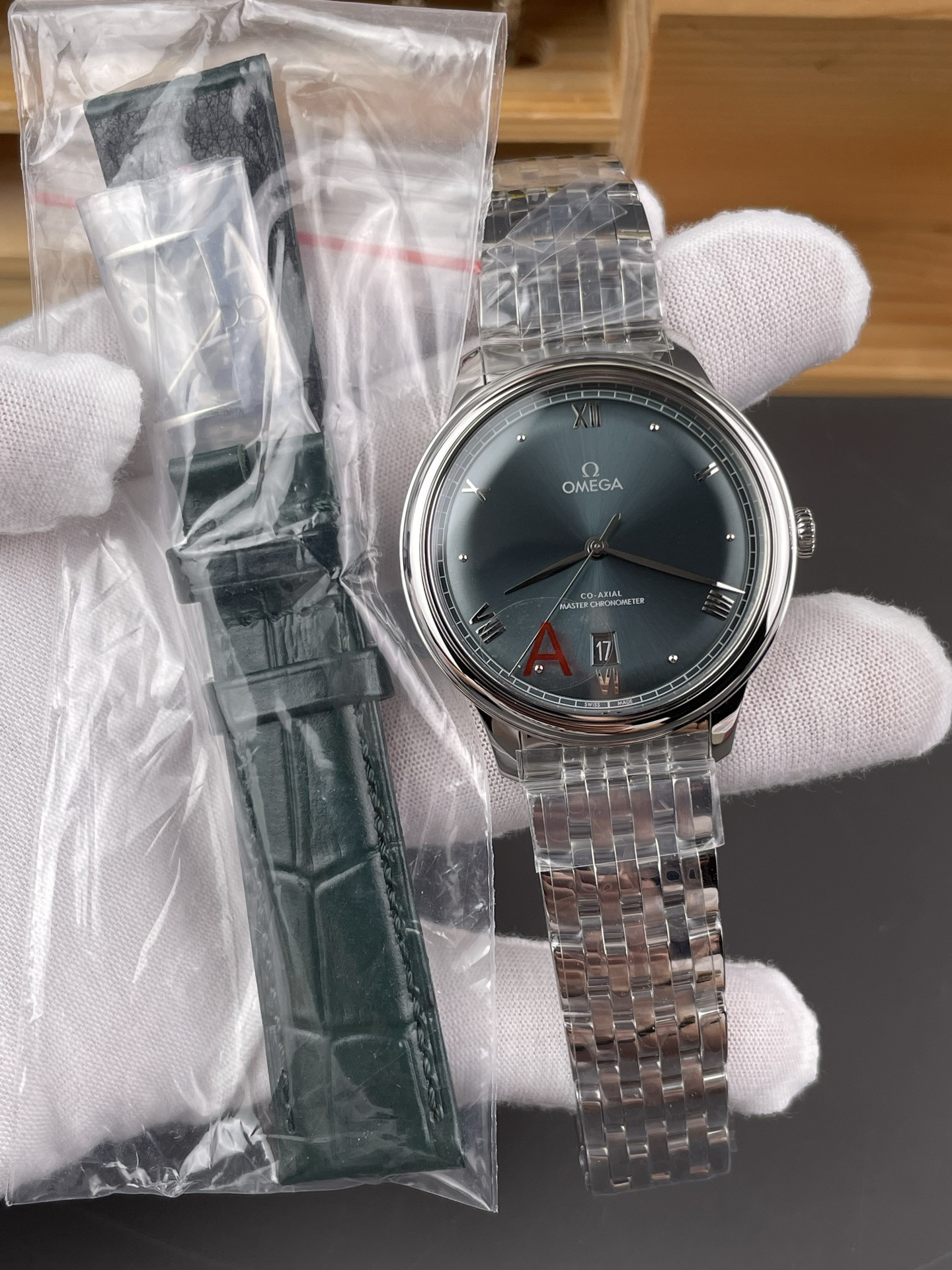 De Ville Men's Green Dial