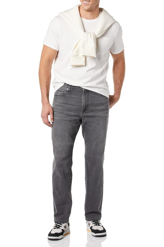Mens Straight-Fit Stretch Jean