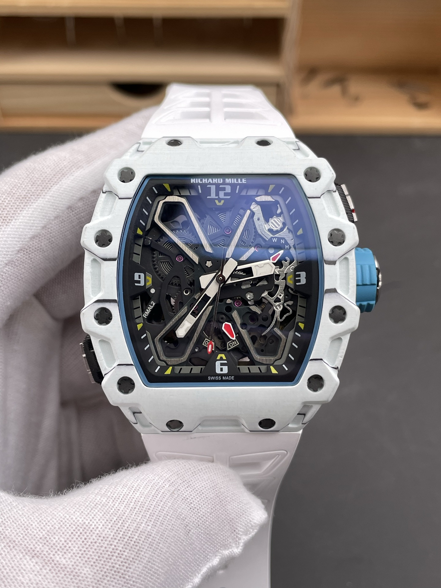 RM35-03 Carbon Fiber White