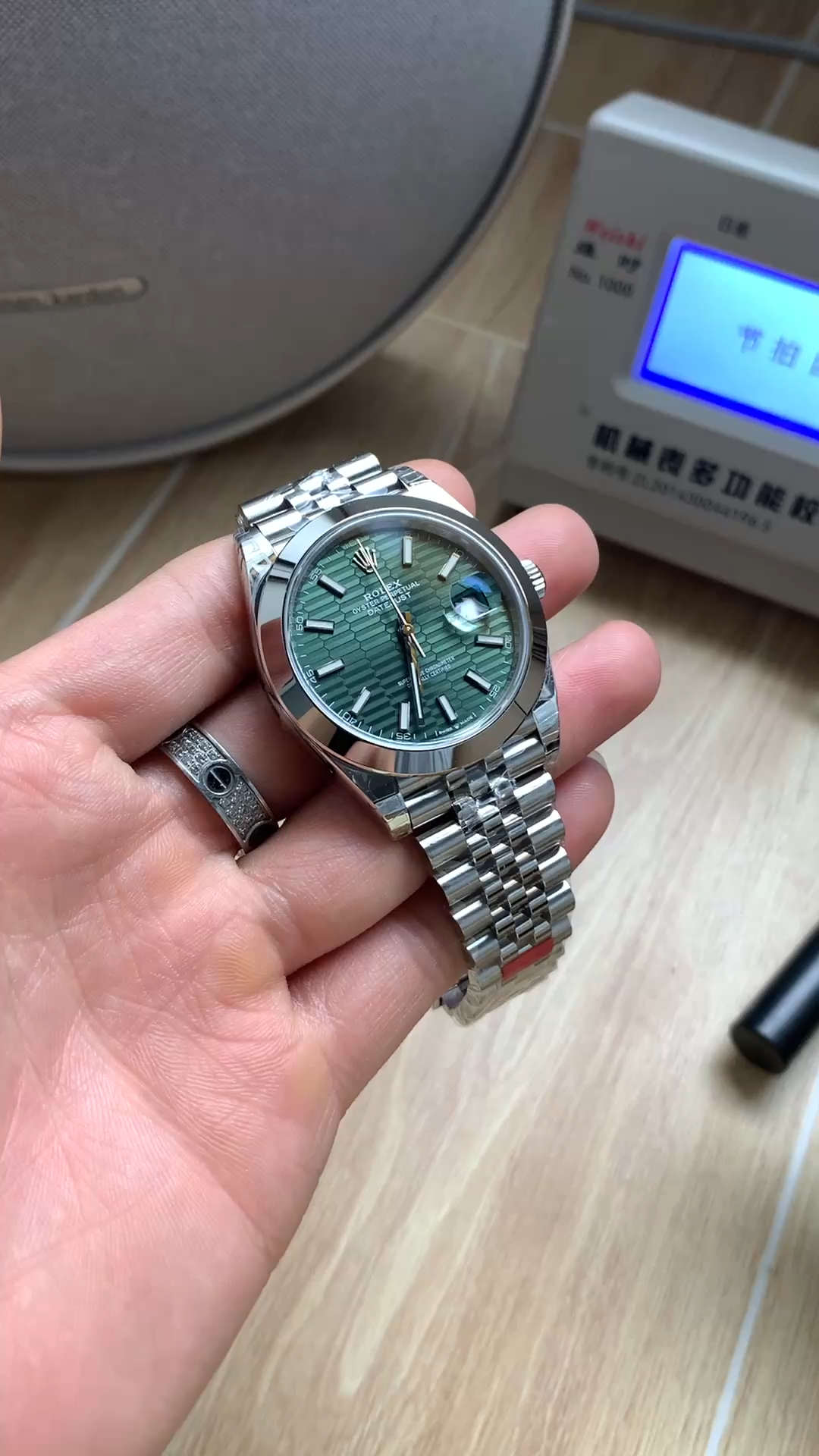 Rolex Datejust 41 Mint Green Dial with Smooth Bezel 126300 Men's Watch