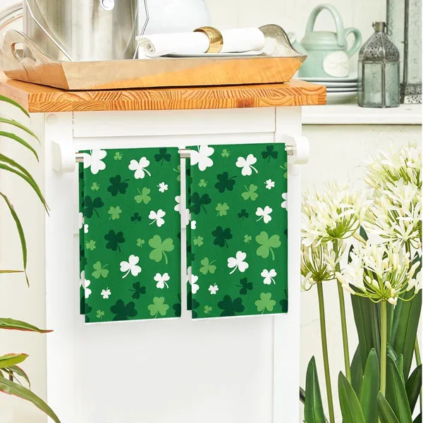 Green Clover Shamrock St. Patrick's Day Kitchen Towels