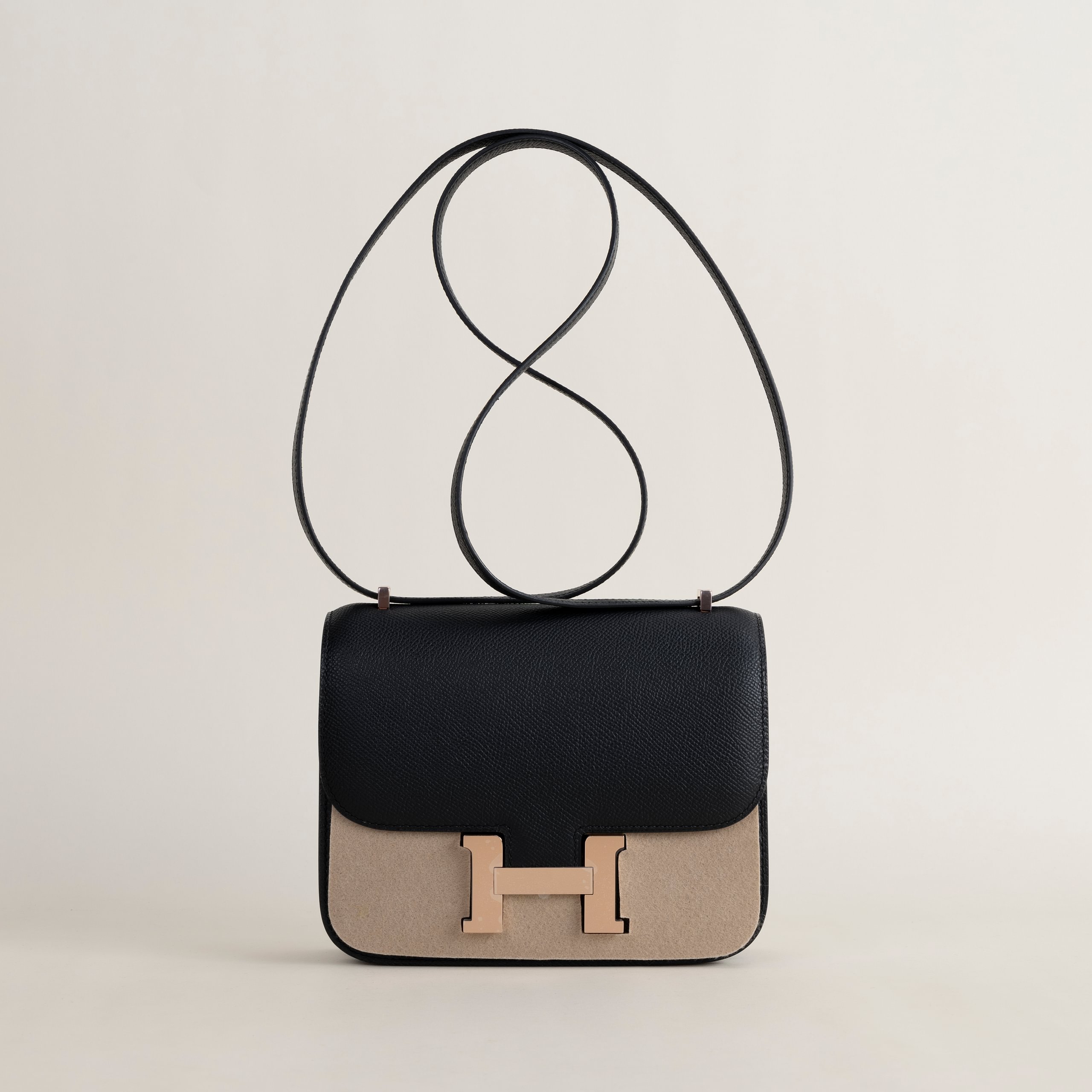 Constance 18-24 epsom black RGHW