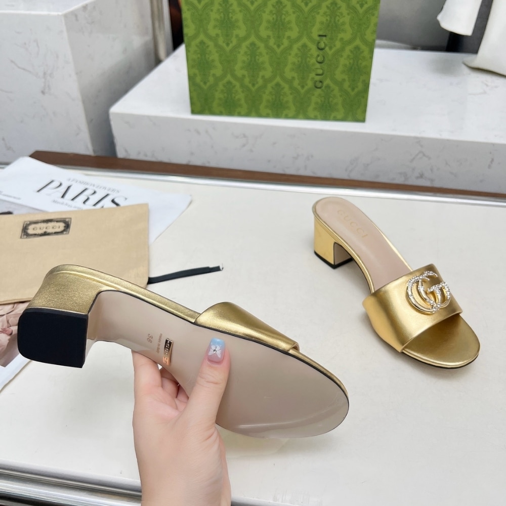 Gucci Nojum Women’s Slide Sandal Metallic Gold ‎817257 B8B00 8024