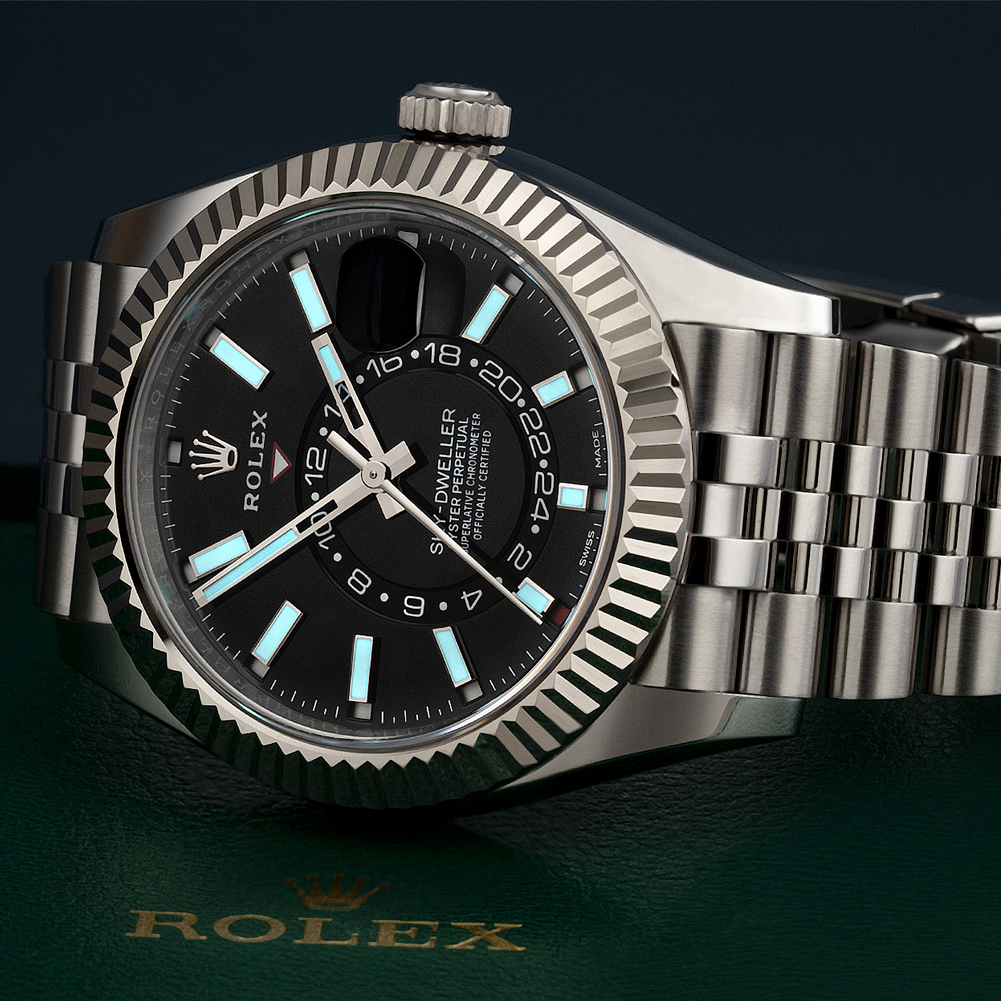 Rolex Sky-Dweller White Dial Oyster 42mm 326934-0002 Unworn