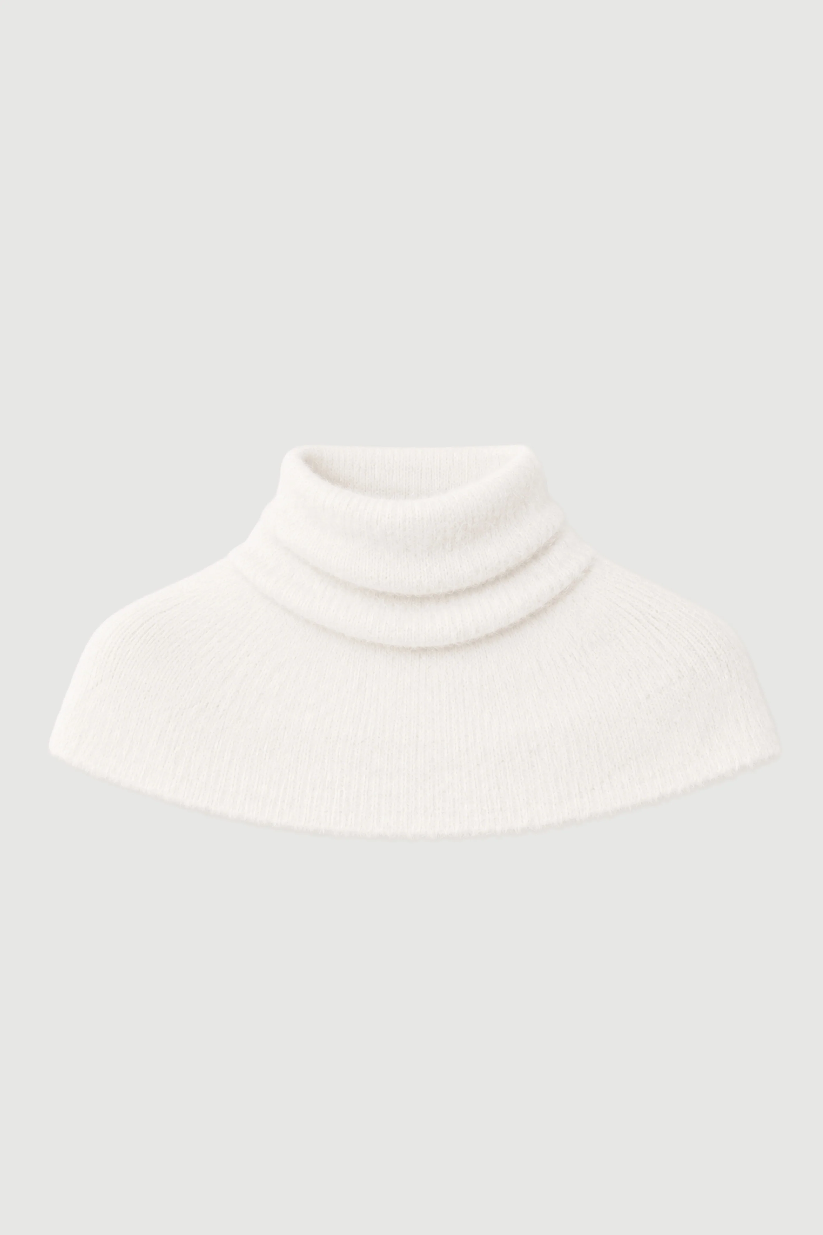 Aspen Pullover Funnel-Neck Scarf