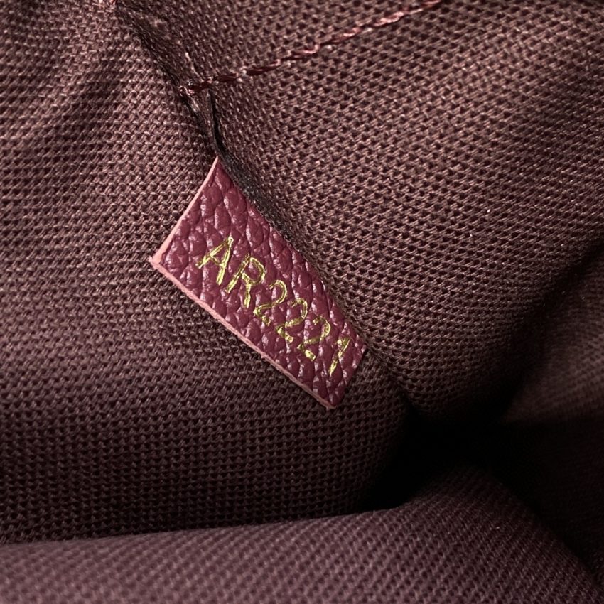 Replica Louis Vuitton Pallas Clutch Bordo