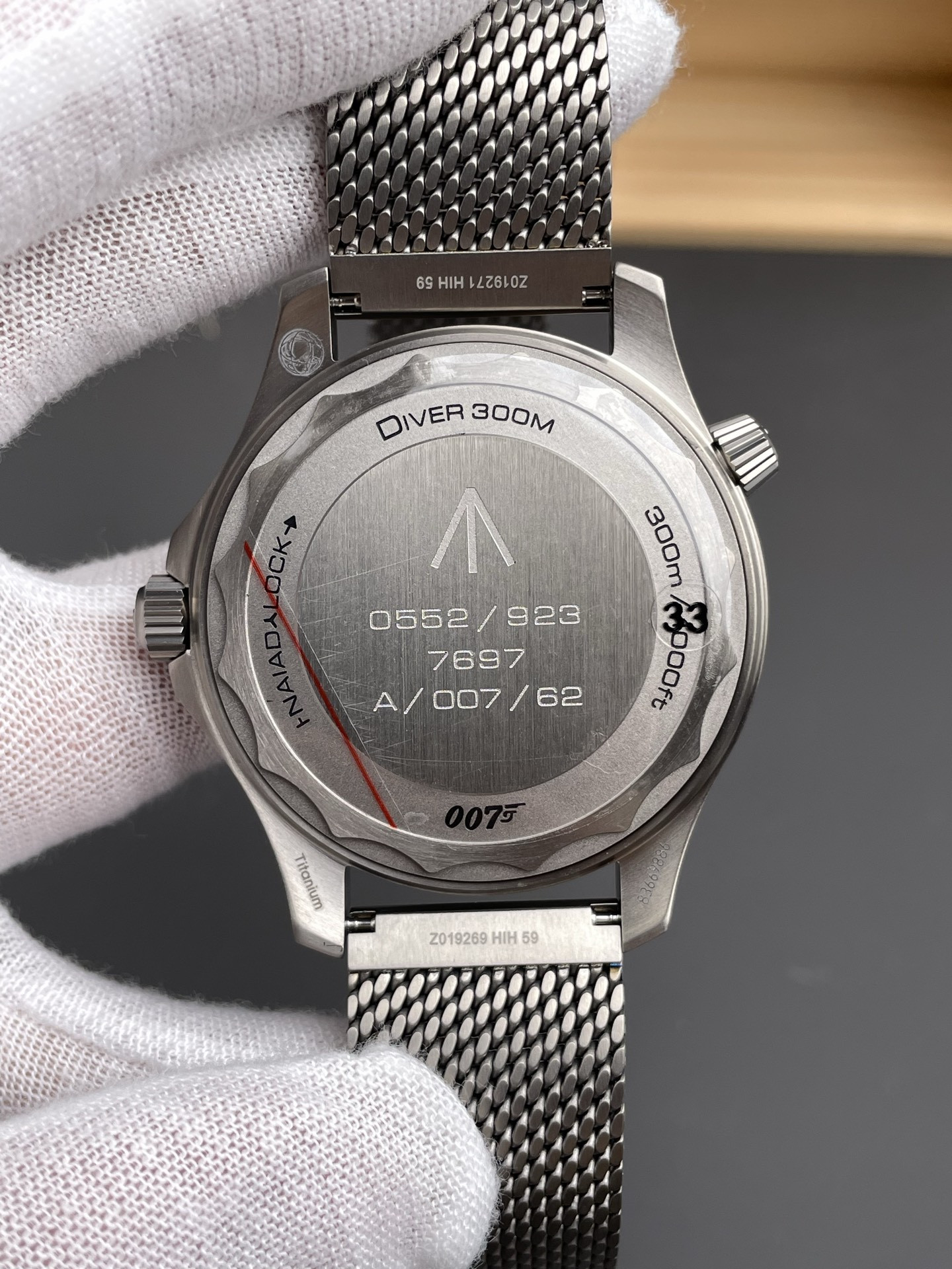 No Time To Die 007, Full Titanium V4 Version