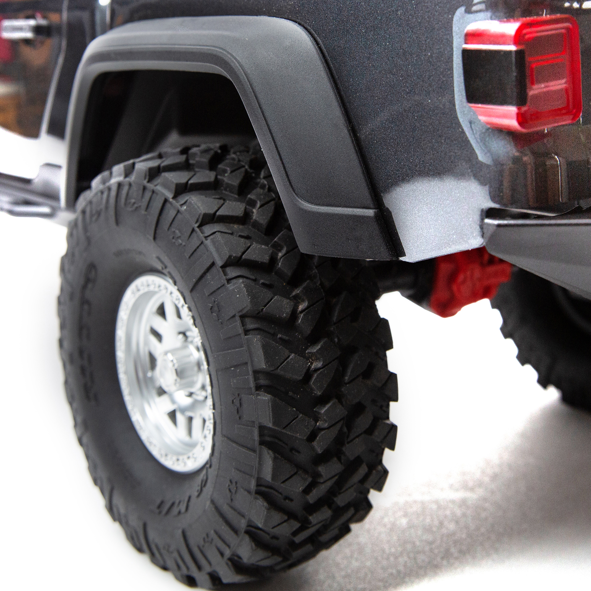 ARRMA 1/10 SCX10 III Jeep JT Gladiator 4X4 RTR Brushed Rock Crawler, Gray
