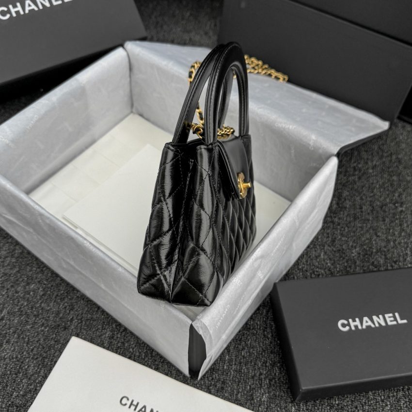 CHANEL 23k Kelly Black