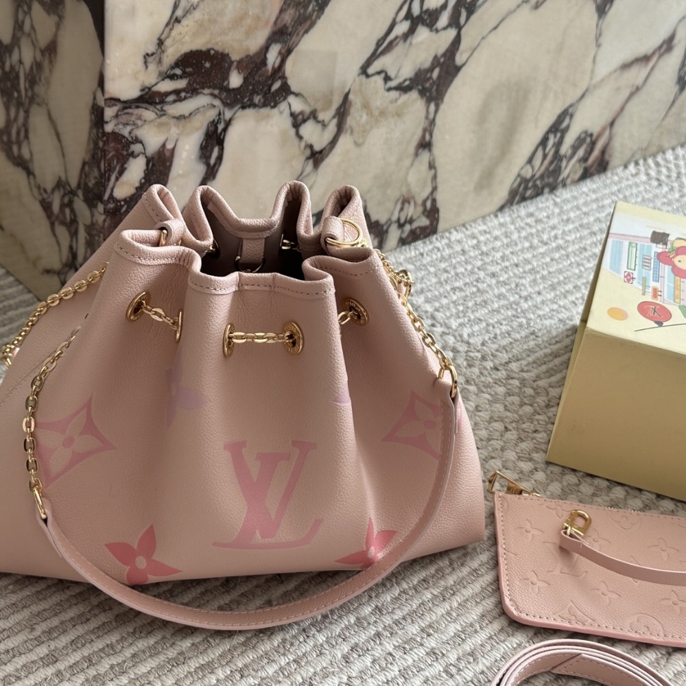 Louis Vuitton Summer Bundle Pink 28cm