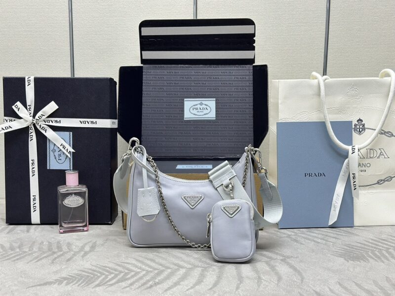 Replica Prada Re – Edition Nylon 2005 Blue