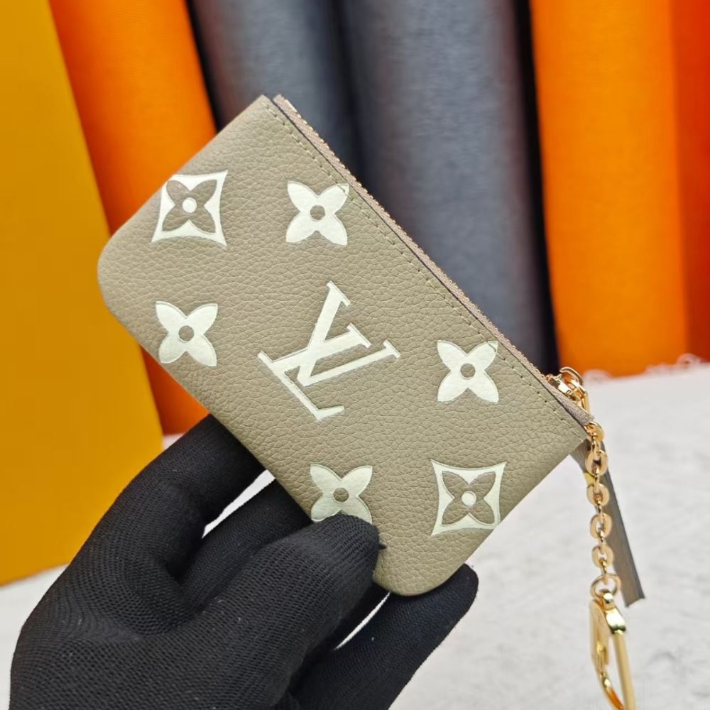 Louis Vuitton Key Pouch Light Grey 12Cm M13793