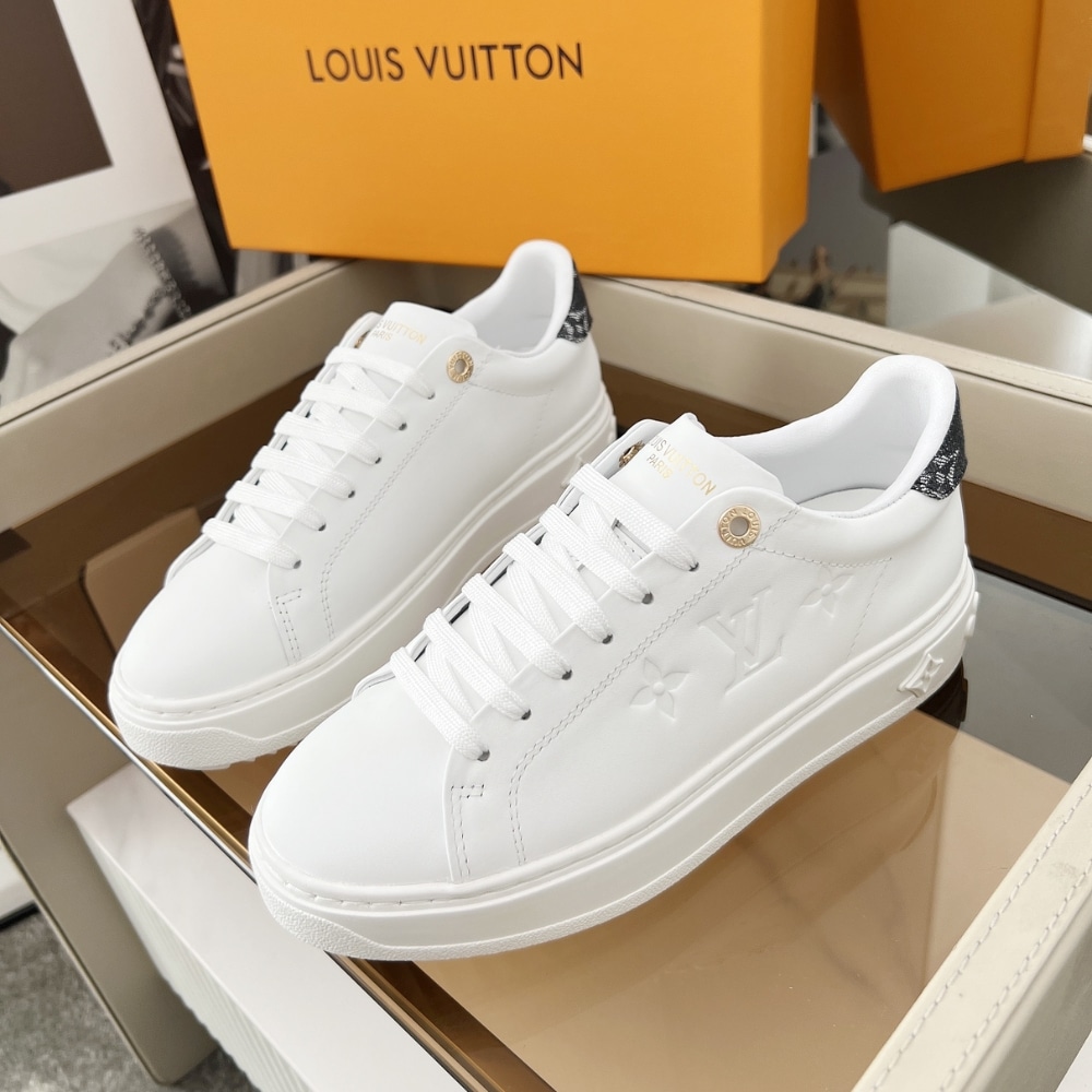 Louis Vuitton Time Out Sneaker Grey 1Aguy4
