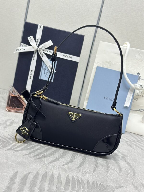 Replica Prada Re – Edition 2002 Nylon