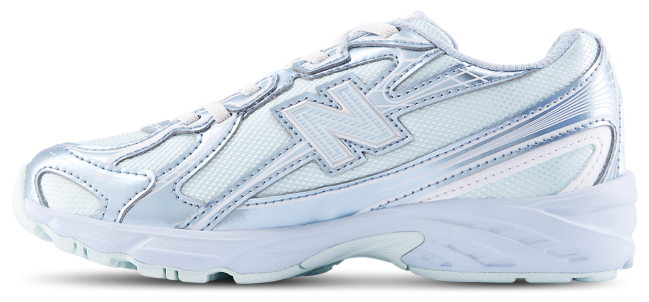 New Balance 740