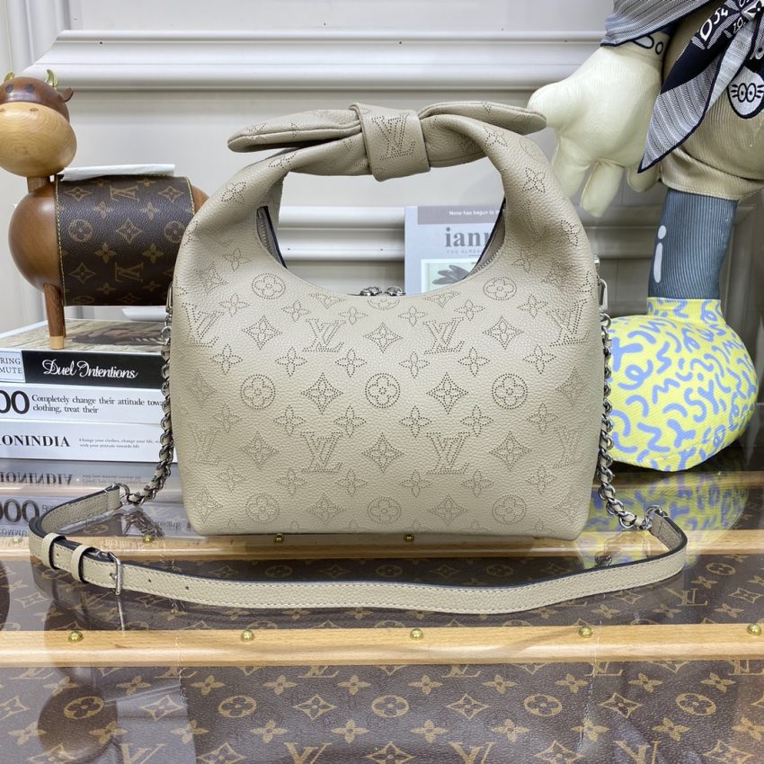 Replica Louis Vuitton Why Knot Beige