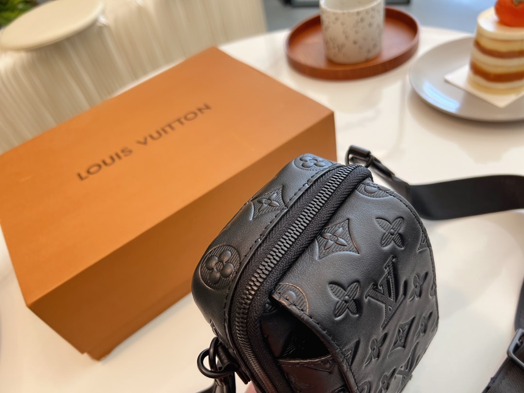 Louis Vuitton Double Phone Pouch NM Black 18Cm M81323