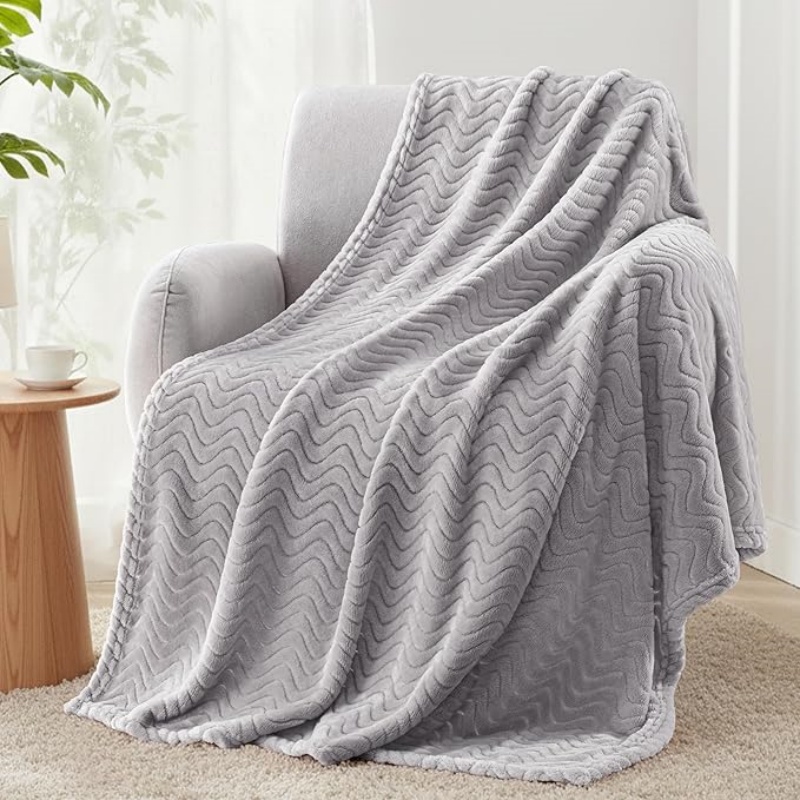 VELVETIER Mezcla Fleece Throw Blanket for Couch