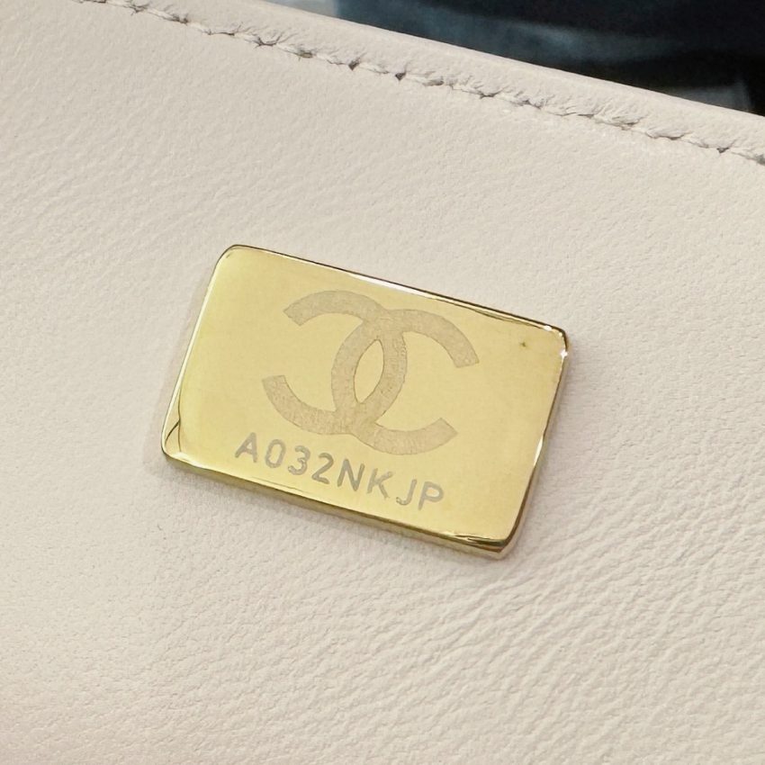 CHANEL Classic Flap 20cm Beige