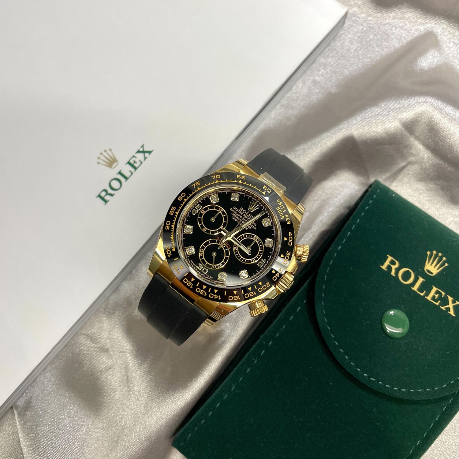 ​Rollie-The Crown Daytona Yellow Gold Black-Diamond Oysterflex Strap 116518LN-0046