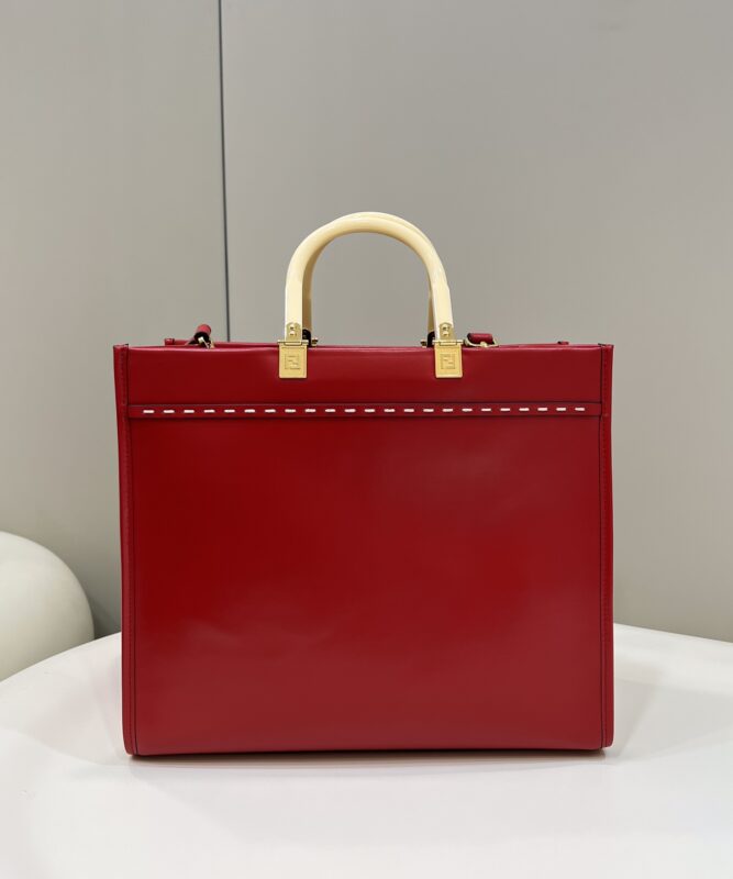 Replica Fendi Peekaboo Tote Red