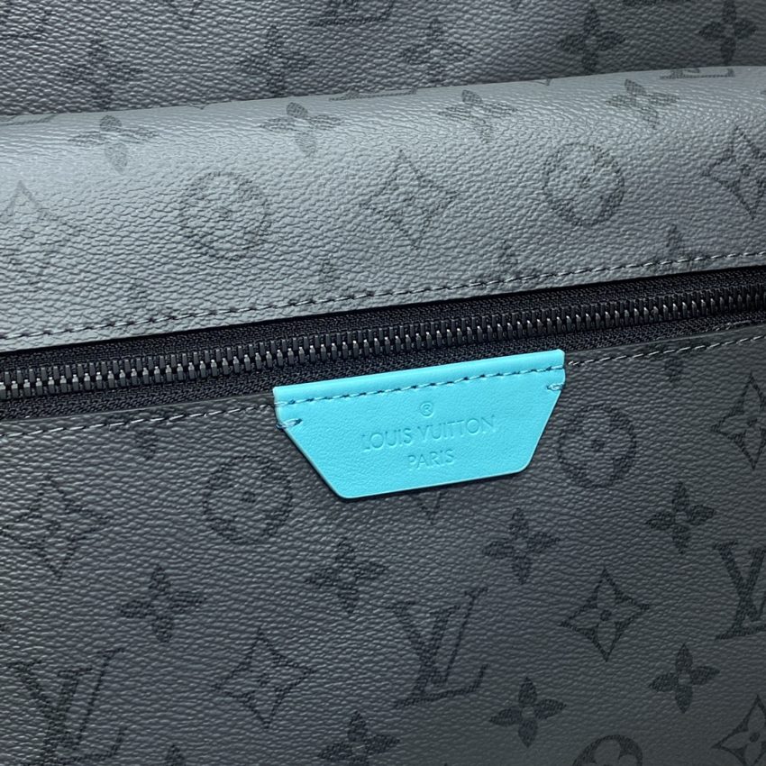 Replica Louis Vuitton Discovery Backpack Grey