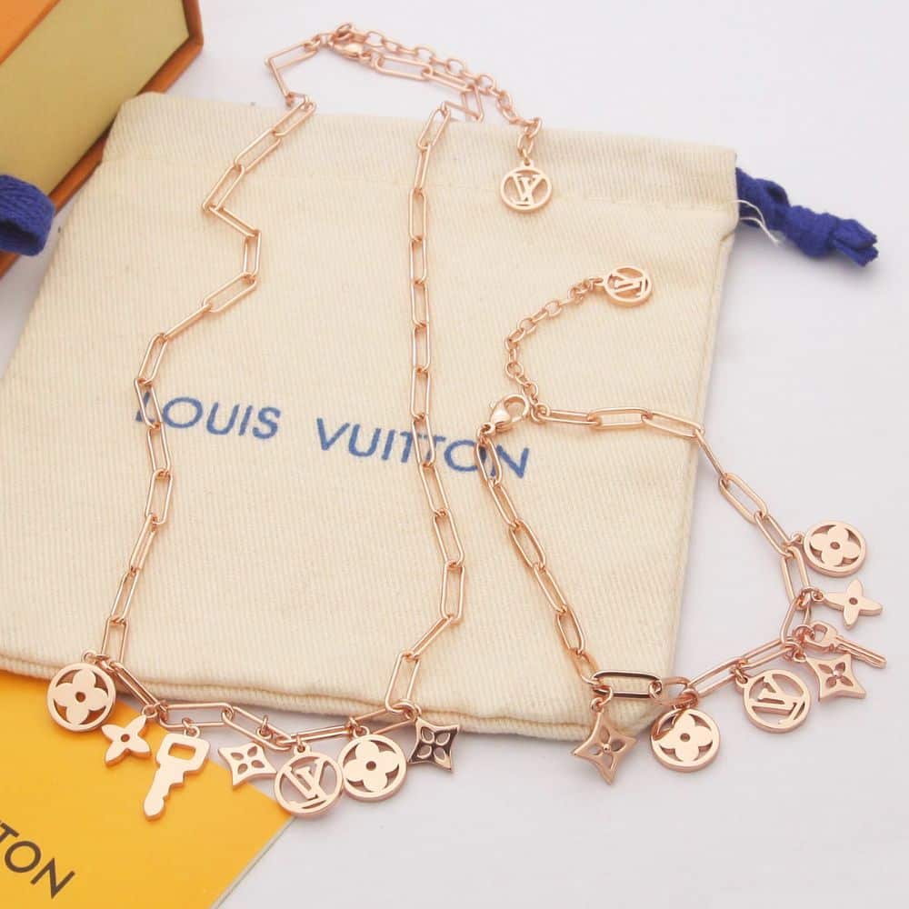 Louis Vuitton Roman Holidays Choker In Gold
