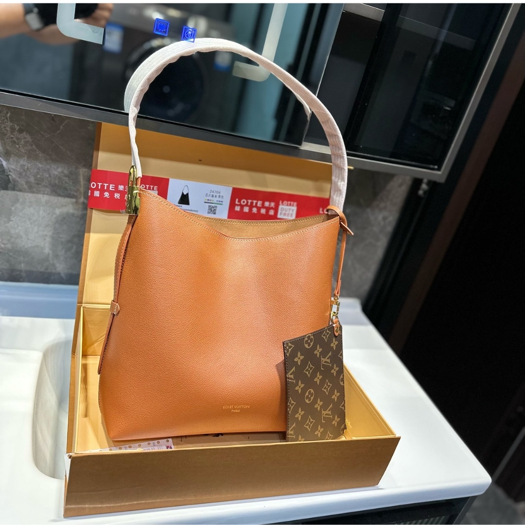 Louis Vuitton Low Key Hobo MM In Cognac 31Cm M24974