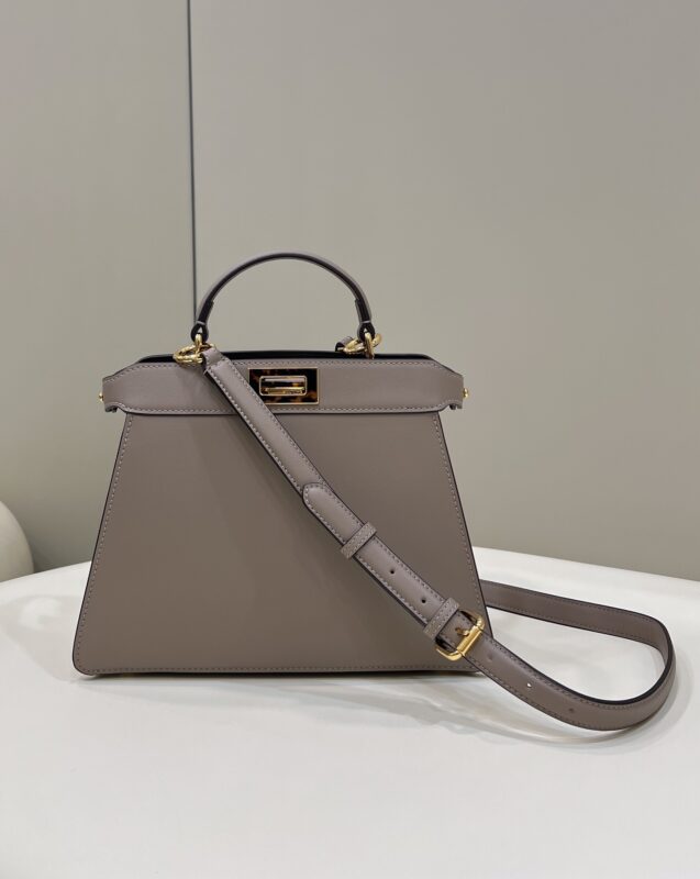 Replica Fendi Peekaboo Medium Beige