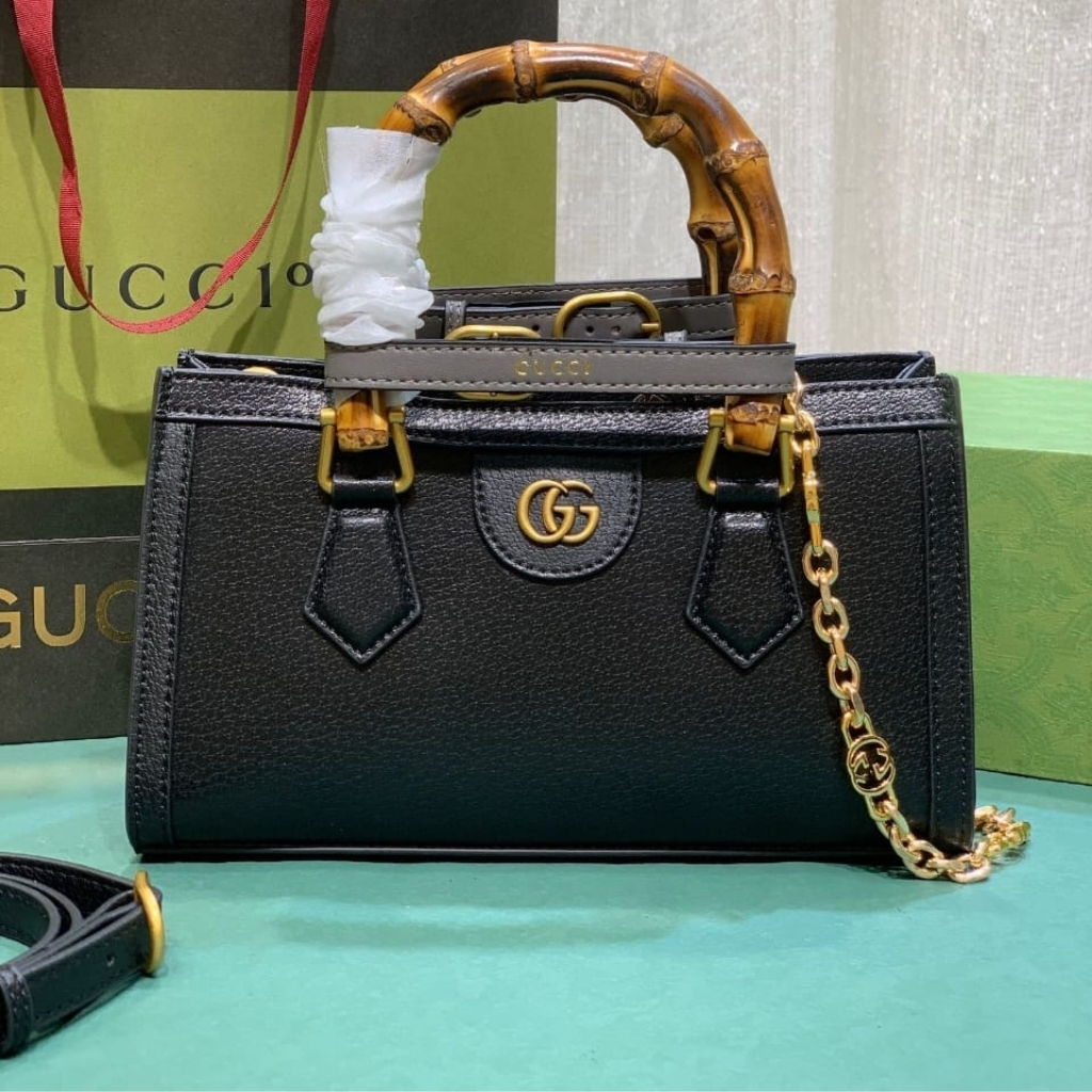 Gucci Diana Small Shoulder Bag Black Leather 25cm 735153 DJ24T 1092